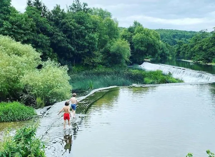 Charming 200 Yr Old Mill House Right On The Water Будинок відпочинку