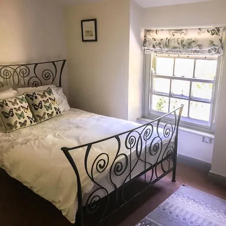 بيت للعطل Charming 200 Yr Old Mill House Right On The Water *