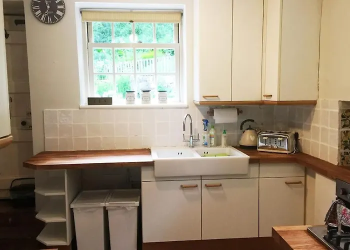 Holiday home Charming 200 Yr Old Mill House Right On The Water